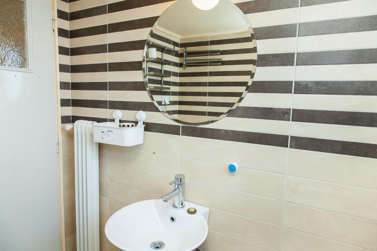 Bright Apt. With Lovely View In Lycabettus! Athens Exterior photo