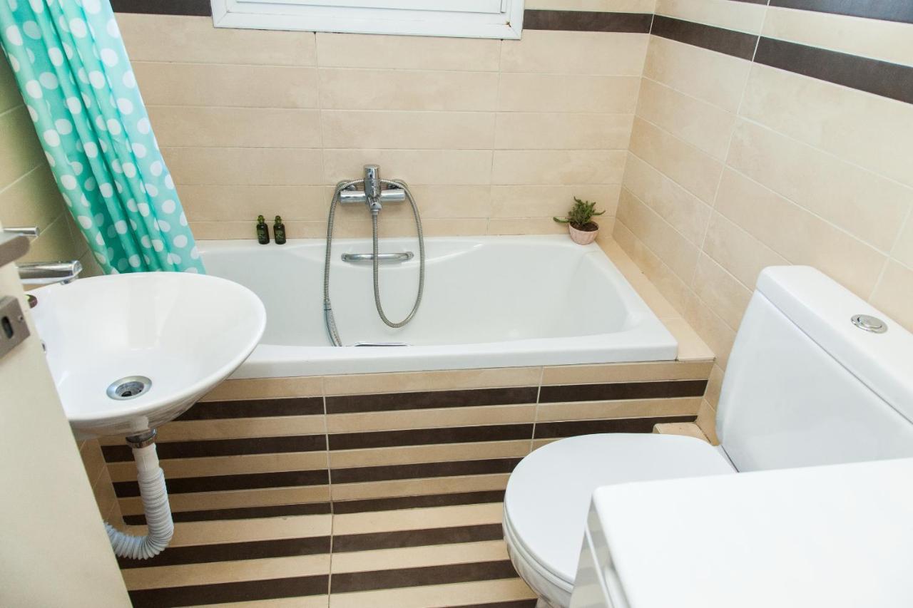 Bright Apt. With Lovely View In Lycabettus! Athens Exterior photo